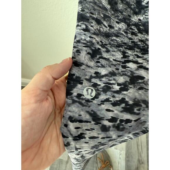 Lululemon Base Pace Leggings 24” Inseam Size 4 - Picture 6 of 8